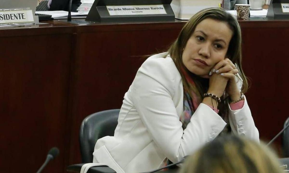 Photo of Carolina Corcho y otros seis ministros salen del gabinete ministerial de Petro