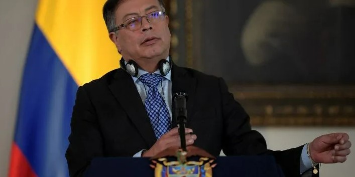 Photo of Petro llama al pueblo a “movilizarse” para aprobar las reformas