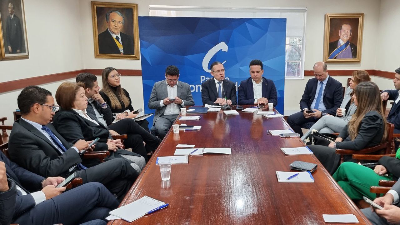Photo of Partido Conservador no votará la reforma a la salud