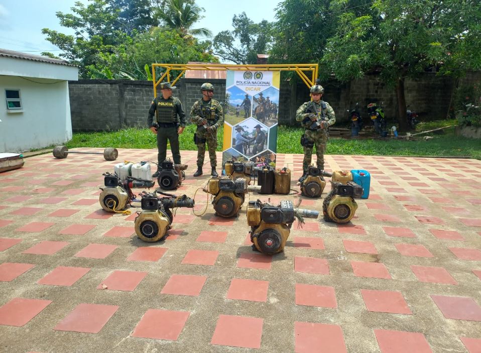 Photo of Decomisaron ocho motores usados para la minería ilegal en Ayapel