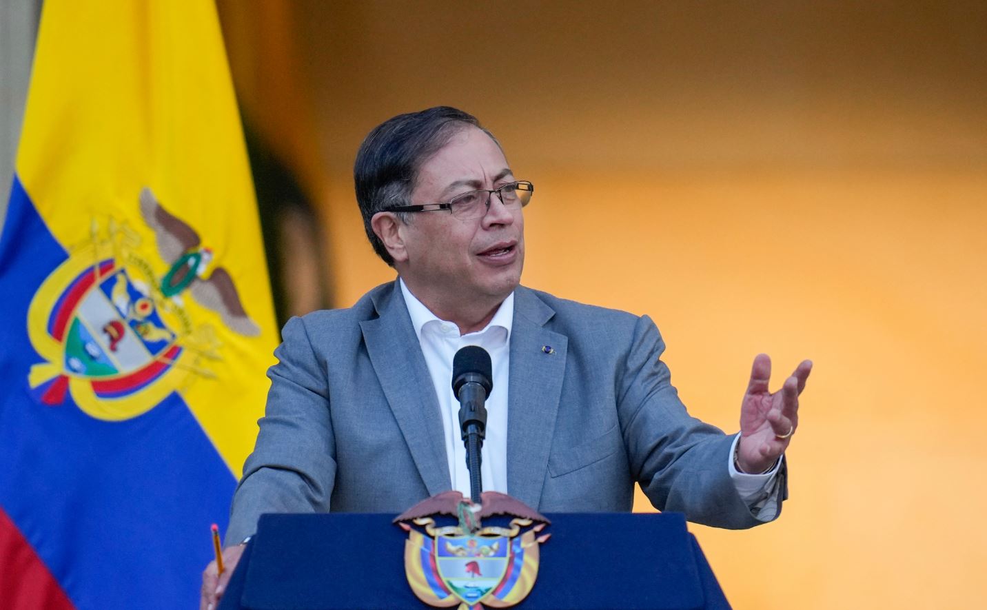 Photo of Se trata de un intento de golpe blando: Petro por acusación de irregularidades en campaña