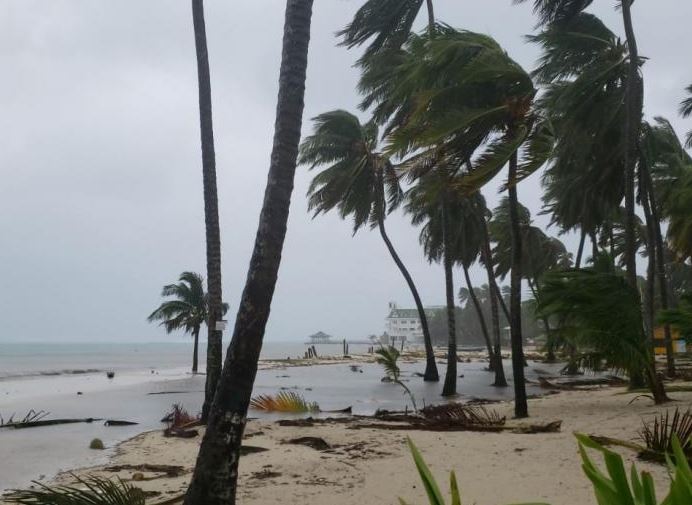 Photo of En alerta el Caribe colombiano por la llegada de la tormenta tropical Bret