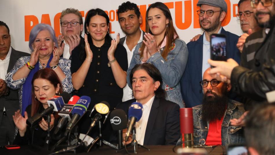 Photo of Gustavo Bolívar es el candidato del Pacto Histórico a la Alcaldía de Bogotá