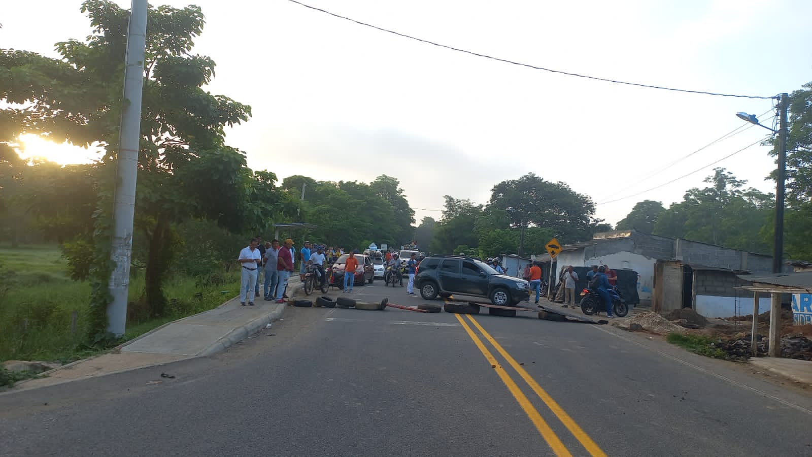 Photo of Comunidad bloqueó zona rural de Montería, piden pavimentación de vías