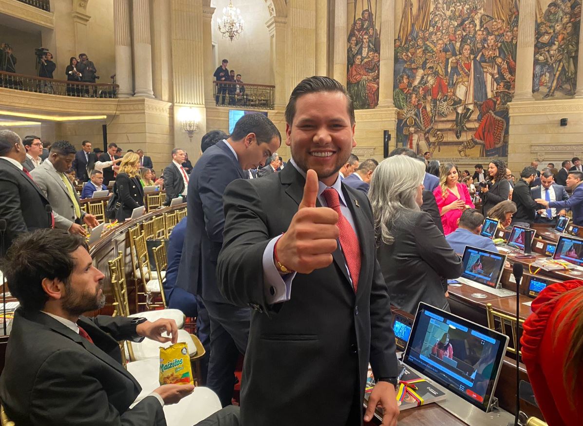 Photo of Andrés Calle es el nuevo presidente de la Cámara de Representantes