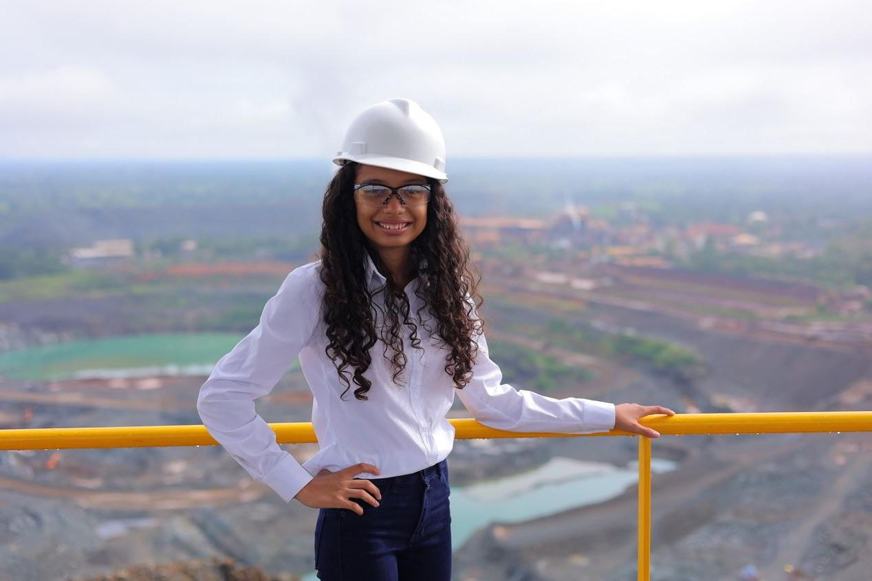 Photo of Fundación She Is y Cerro Matoso hacen realidad el sueño de una joven de Montelíbano para viajar a la Nasa