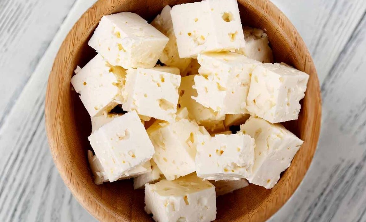 Photo of El consumo de queso podría disminuir el deseo sexual ¿Por qué?