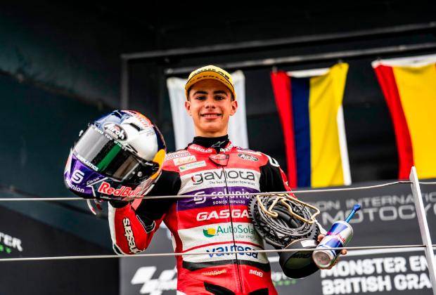 Photo of Él es David Alonso, el primer colombiano en ganar una carrera en el mundial de motociclismo