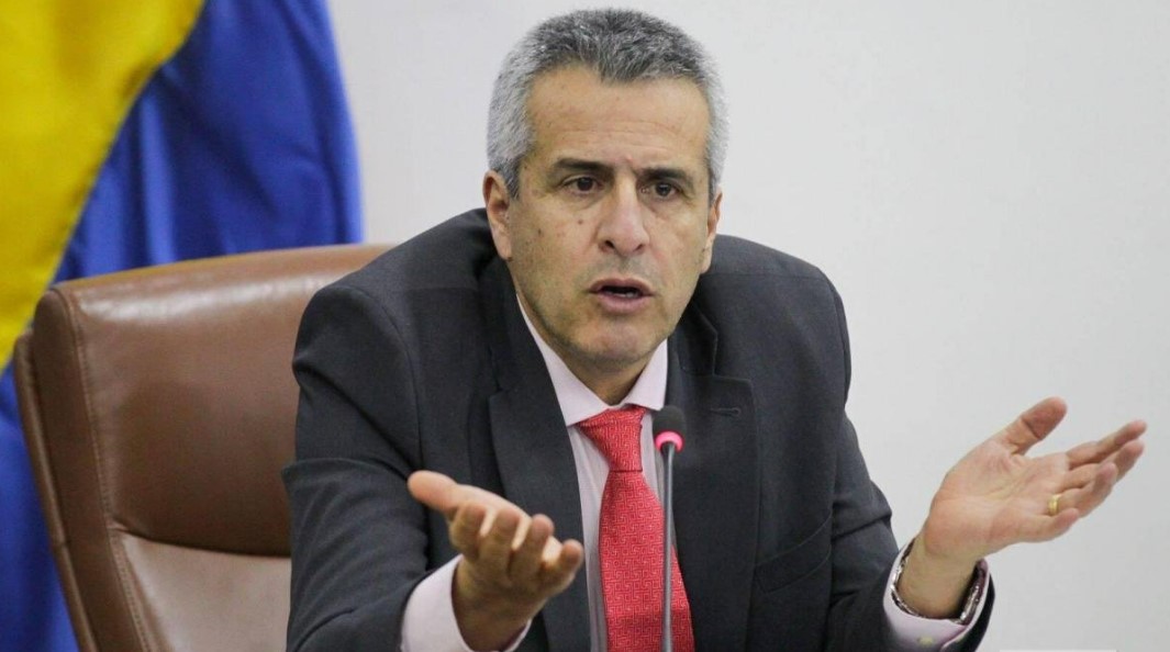 Photo of Gobernadores del país piden renuncia del ministro del Interior