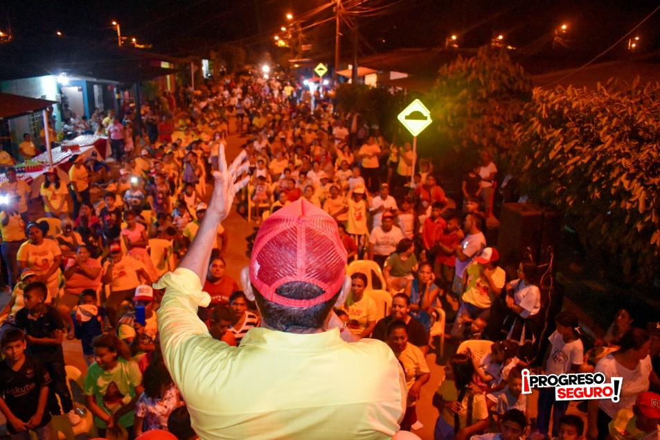 Photo of Gabriel Calle celebró los siete años de la Urbanización El Camino Correcto