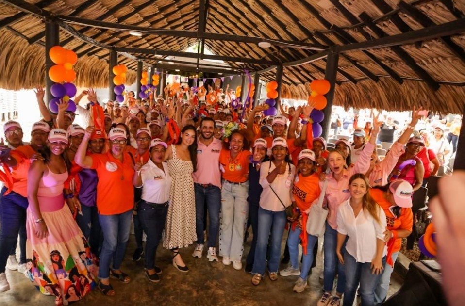 Photo of Erasmo Zuleta recibió respaldo masivo de lideresas de Córdoba