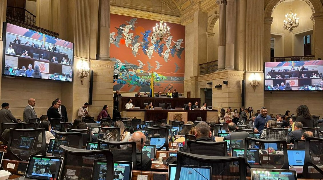 Photo of Plenaria de la Cámara aprobó 35 artículos del proyecto de Reforma a la Salud
