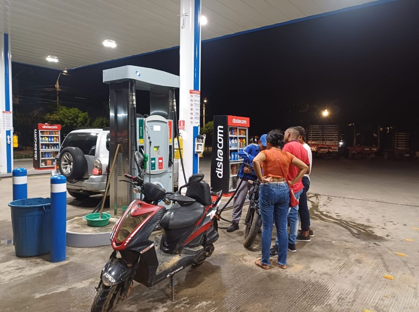 Photo of Gobierno no descarta nuevo incremento en el precio de la gasolina