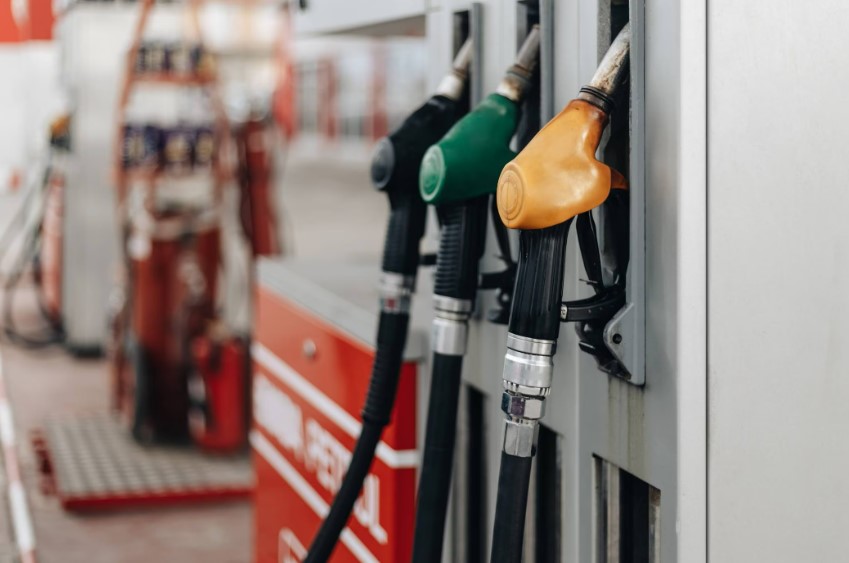 Photo of Precio de la gasolina sí subirá en noviembre de 2023