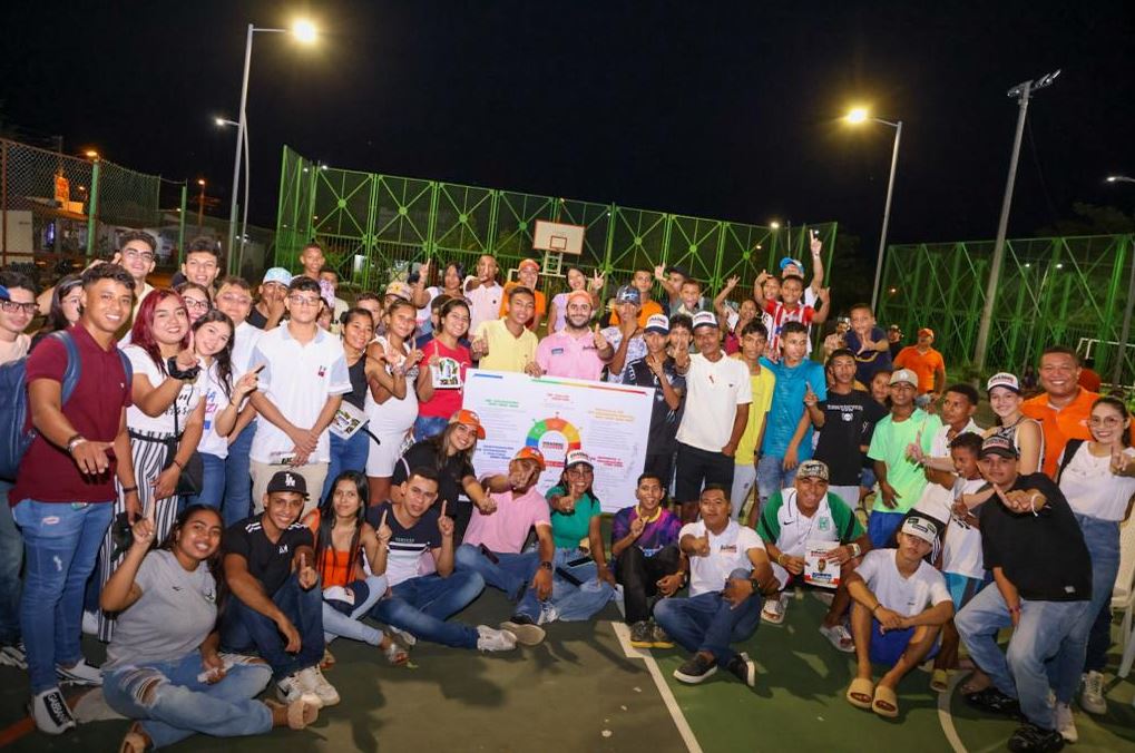 Photo of En encuentros juveniles, Erasmo Zuleta socializa Agenda Joven que firmó con representantes de la juventud