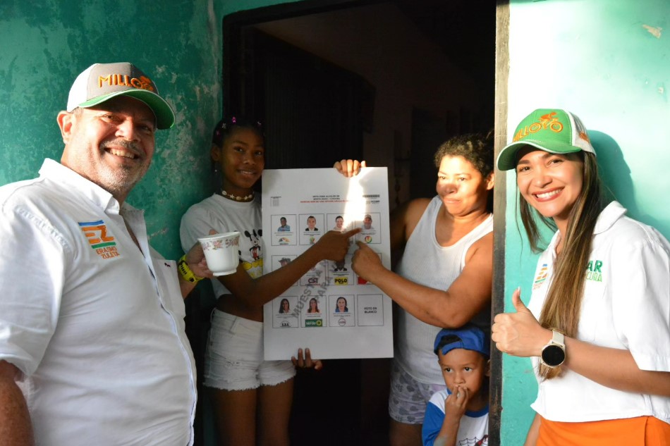 Photo of Puerta a Puerta, Millo Cura presentó sus propuestas + por Montelíbano en el barrio El Paraíso