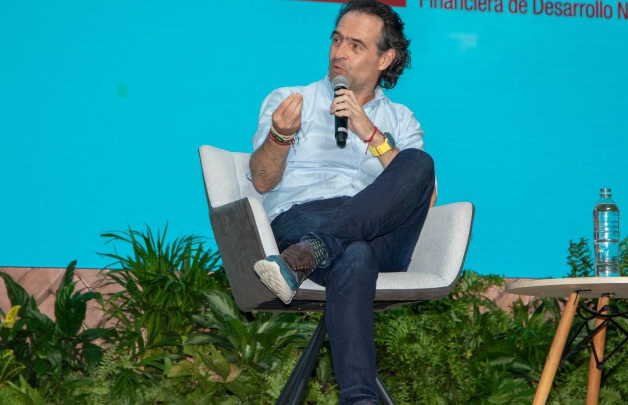 Photo of ‘Fico’ advierte que el país «no va bien y tiene que redefinir un rumbo muy rápido»