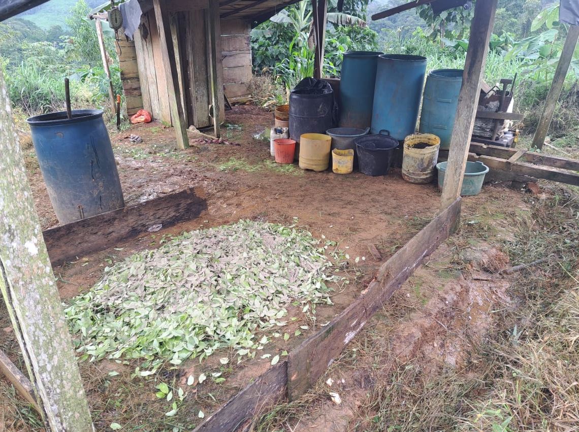 Photo of Ejército destruyó siete laboratorios de pasta base de coca en Uré