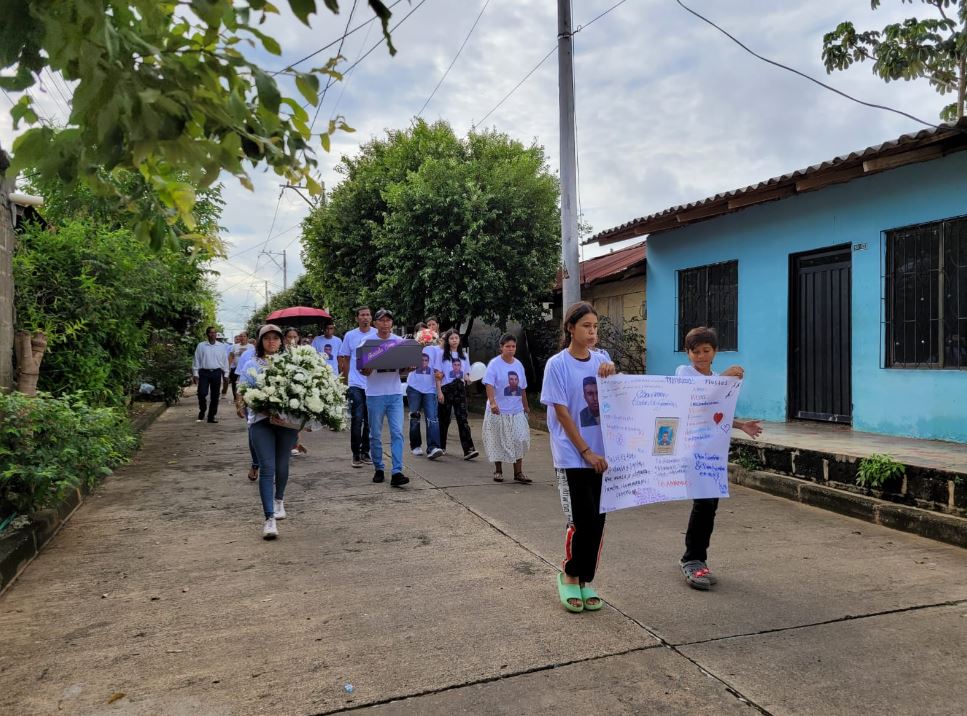 Photo of El adiós que selló la búsqueda de una familia en la región del San Jorge
