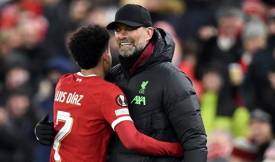 Photo of Luis Díaz descarta al Barcelona y al Real Madrid: «Estoy contento en el Liverpool»