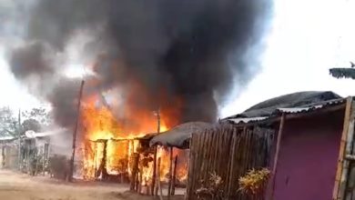 Photo of Voraz incendio arrasó con una vivienda en invasión de La Apartada