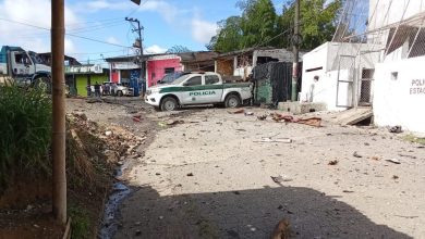 Photo of Dos policías muertos, tres heridos y saqueo al Banco Agrario en Morales, Cauca
