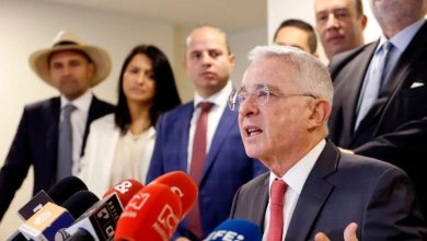 Photo of «El mundo no puede permitir que le roben este resultado al pueblo de Venezuela»: Uribe