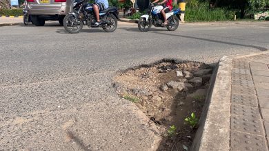 Photo of Huecos peligrosos en las vías principales de Montelíbano