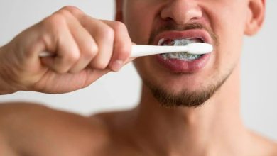 Photo of ¿Qué sucede si no te cepillas los dientes en la noche? Descubre las consecuencias