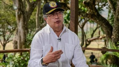 Photo of Denuncian a Petro en Comisión de Acusación tras señalamientos de Leyva por presunta drogadicción