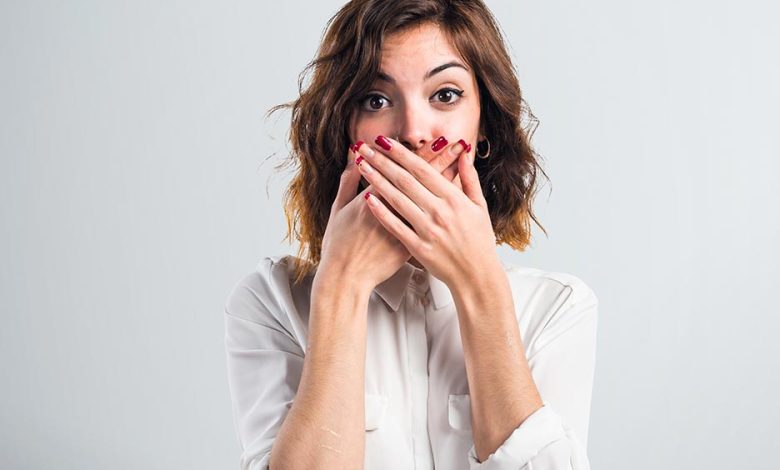 Más allá del cepillo de dientes: Cómo tu digestión influye en tu aliento