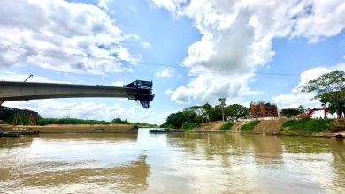 Photo of Ya va por la mitad la construcción del puente sobre el río San Jorge en Marralú
