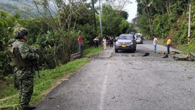 Photo of Ofrecen recompensa de hasta $500 millones por información de miembros del ELN que atacaron la vía a la Costa Atlántica