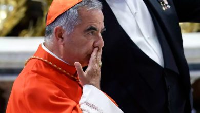 Photo of Cardenal Becciu, condenado por corrupción, no participará en el cónclave