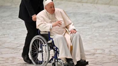Photo of Un accidente cerebrovascular, causa de la muerte del Papa informó El Vaticano