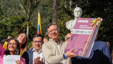 Photo of Presidente Petro sancionó la reforma laboral
