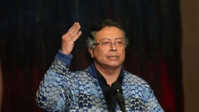 Photo of Petro confirma que convocará la consulta popular por decreto que el Congreso hundió