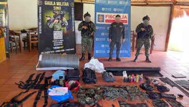 Photo of En Ayapel, Ejército y Fiscalía incautaron material de intendencia que pertenecería al Clan del Golfo
