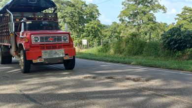 Photo of Huecos en la vía Planeta Rica – Pueblo Nuevo – La Ye, cada vez más mortales