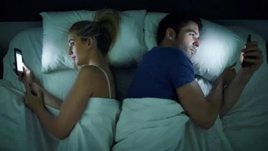 Photo of El celular podría estar afectando su vida íntima: 5 señales que no debe ignorar
