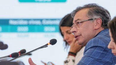 Photo of Lluvia de críticas a Petro por responsabilizar a familia de muerte de niño hemofílico