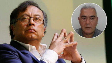 Photo of Presidente Petro se habría reunido con abogado de “Papá Pitufo” en 2024