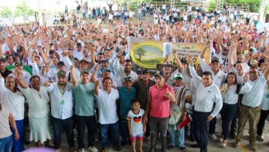 Photo of Más de 600 campesinos reciben 1.254 hectáreas en Montelíbano
