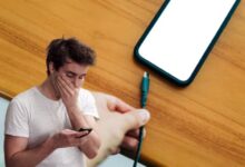 Photo of ¿Qué se debe conectar primero, el celular o el cargador?: esto dicen los expertos para evitar daños