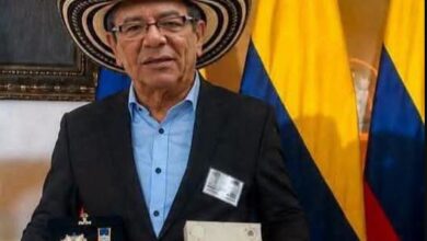 Photo of Miguel Emiro Naranjo recibe la Orden de Boyacá Cruz de Plata por su legado a la música y la cultura colombiana