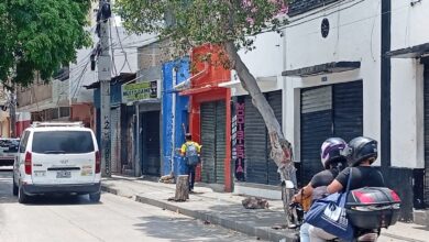 Photo of Negocios cerrados y tensión en Santa Marta por amenaza de paro armado de las ACSN